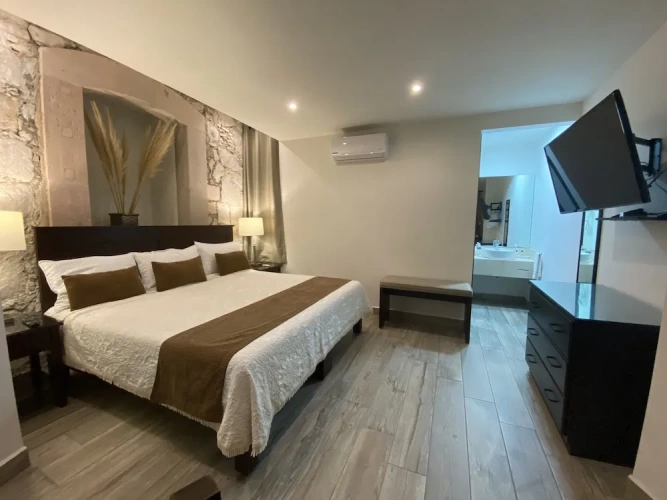 1 Bedroom Standard room with courtyard view