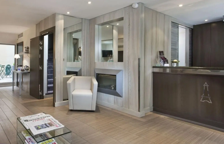 Standard Double room with view