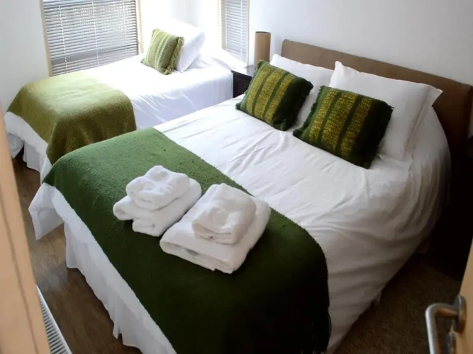 2 Bedrooms Apartment