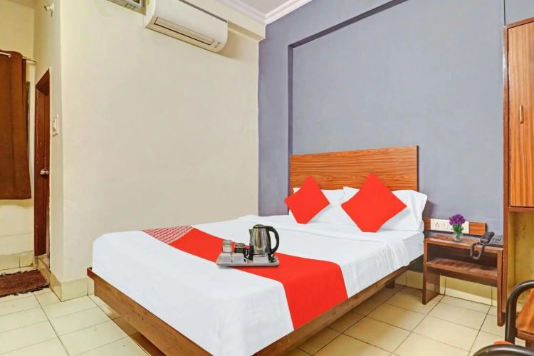 OYO 70256 Hotel Shyam
