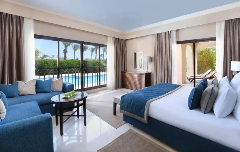Double Junior Suite with pool view
