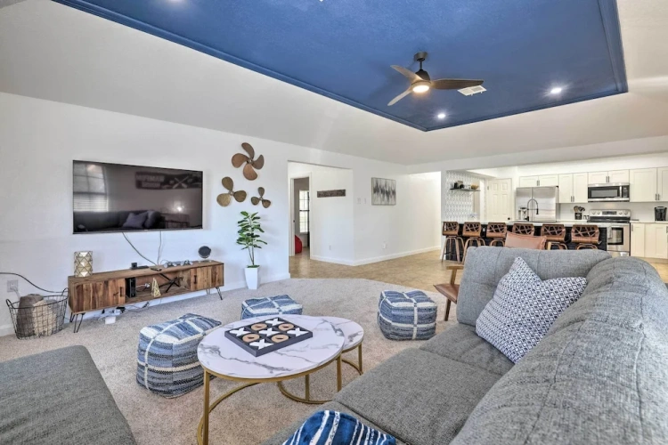 3 Bedrooms Cottage with balcony