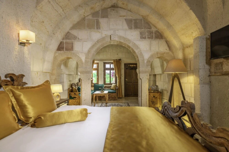 Helen Cave Suites