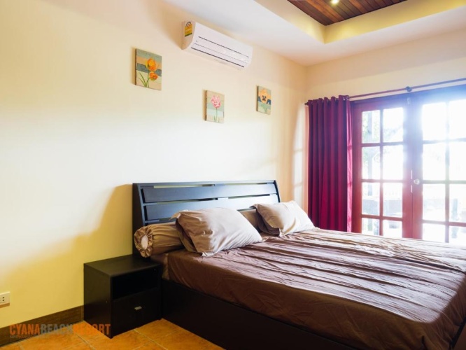 2 Bedrooms Villa