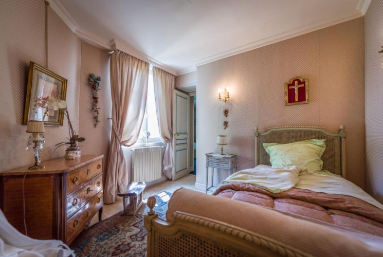 Deluxe Single room