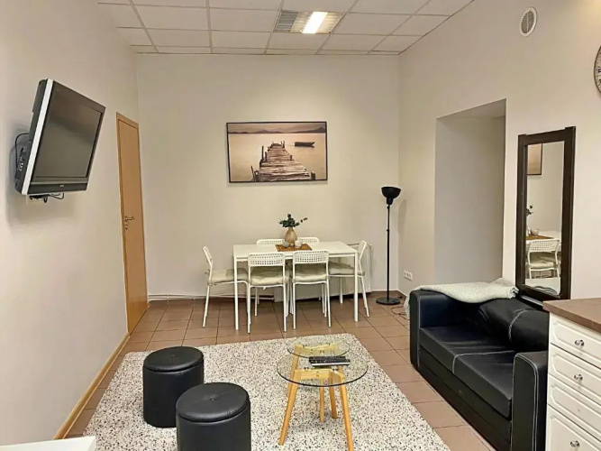 City Centre 3BD Apartment by Hostlovers