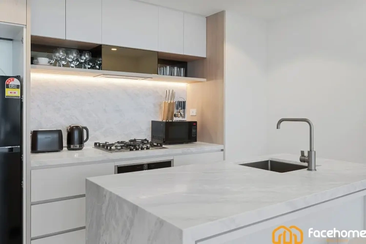 1 Bedroom Luxury Apartment with river view