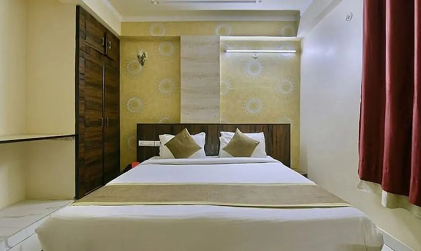 Fabhotel Sky Heights