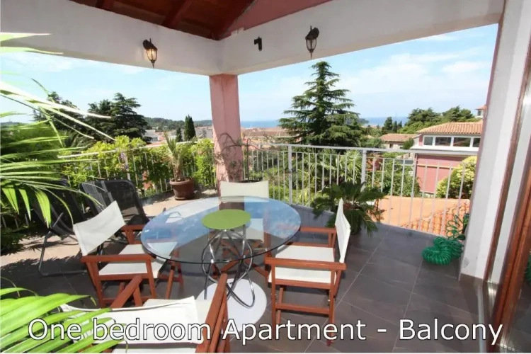 1 Bedroom Apartment with balcony and with sea view