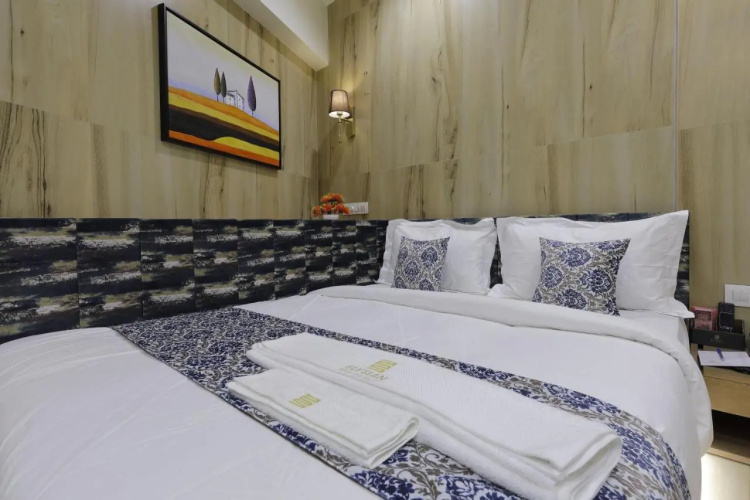 Hotel Elysian Residency