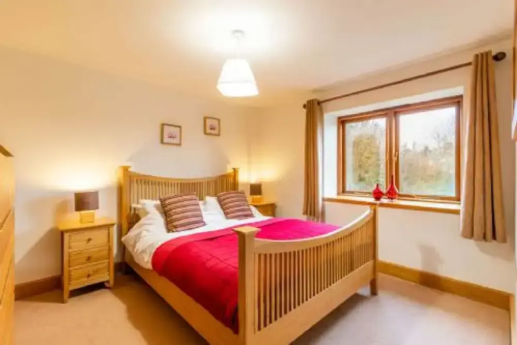 Host Stay Owl Barn