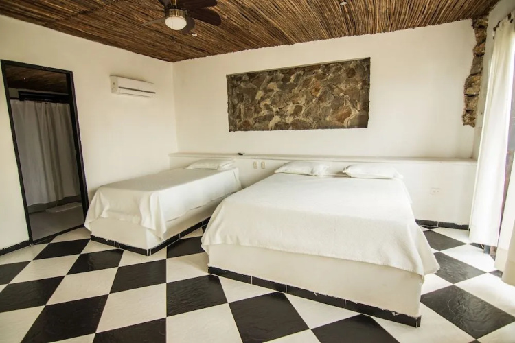 Akela Gaira Hotel