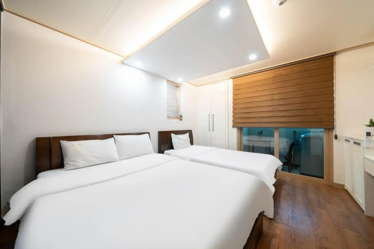 EAN Residence Hotel