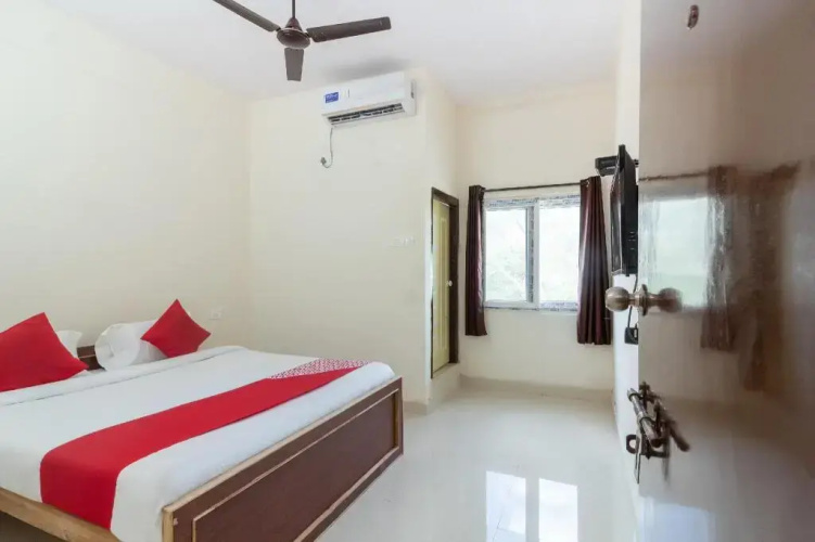 Kjr Centre by OYO Rooms