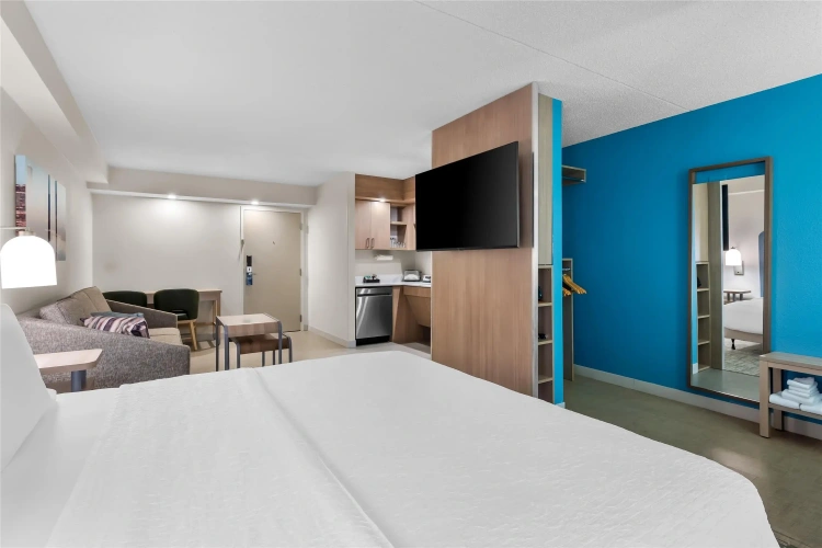 Double Suite
