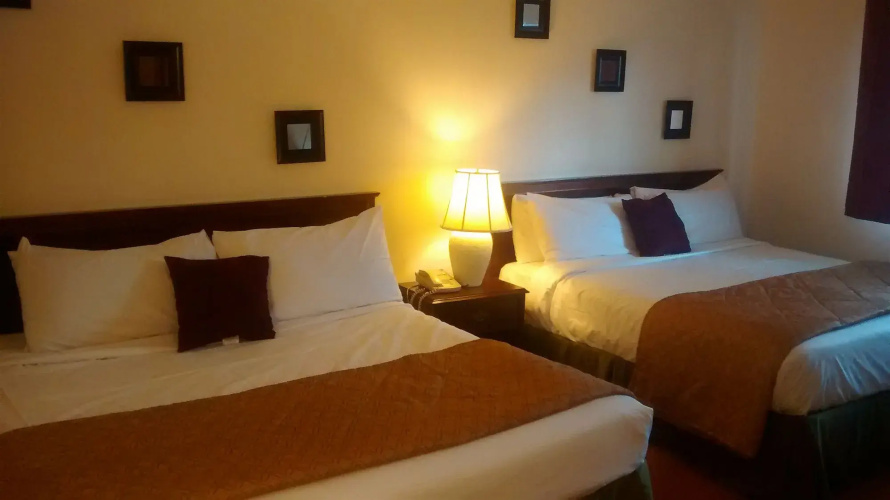Hyannis Plaza Hotel