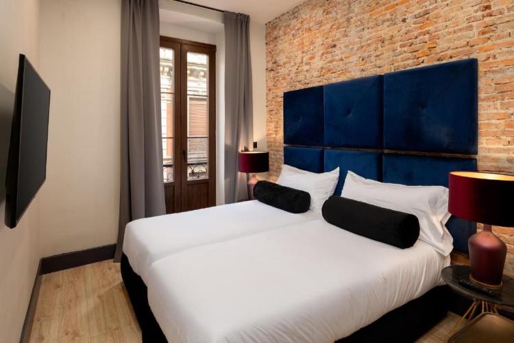 2 Bedrooms Suite