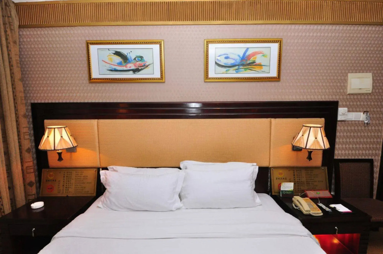 Rongwei Hotel