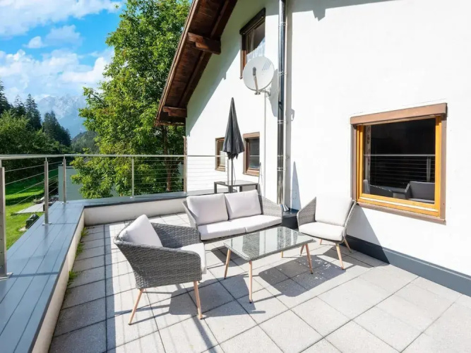 Spacious Apartment With Balcony