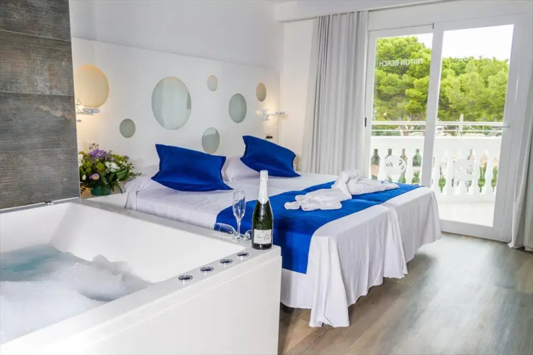 Welikehotel Triton Beach