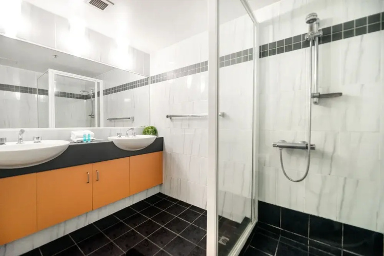 Victoria Square Apartment Broadbeach Level 9