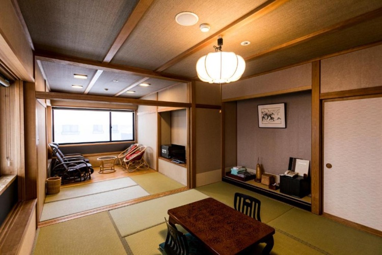 Standard Family room with mountain view