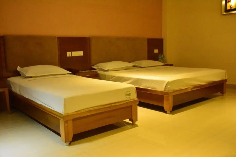 Hotel pams