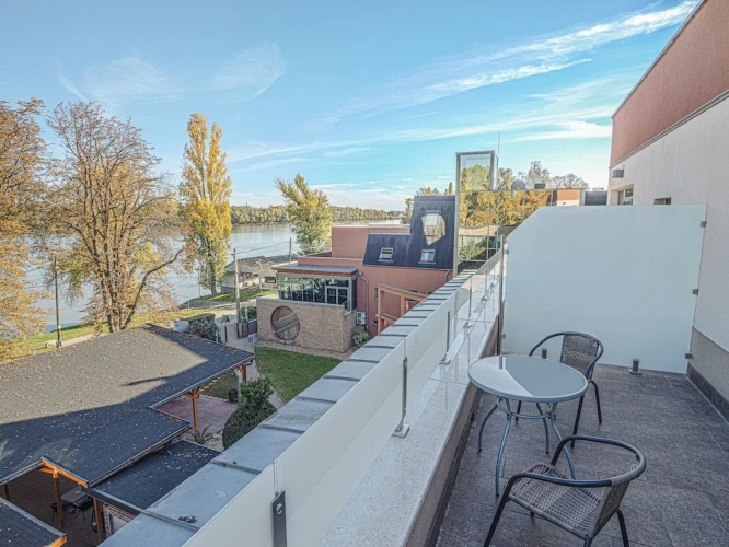 1 Bedroom Superior room with balcony and with river view