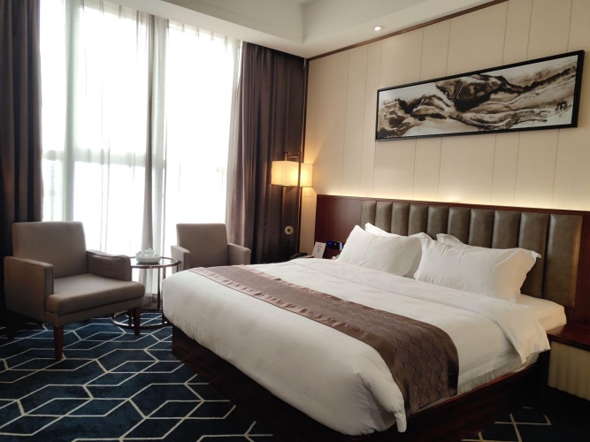 Deluxe Suite
