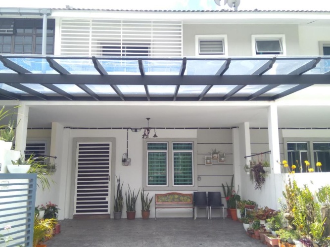 4 Bedrooms Cottage