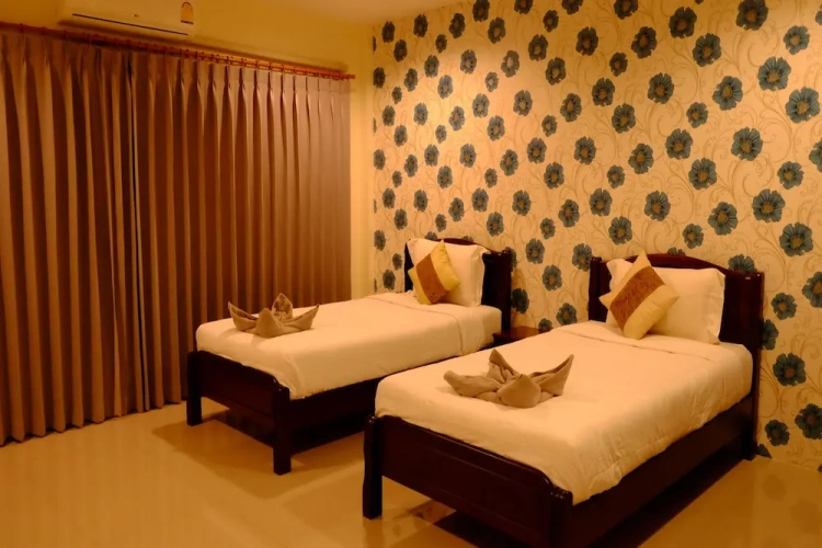Superior Twin room with balcony