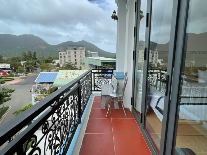 Standard Double room with view
