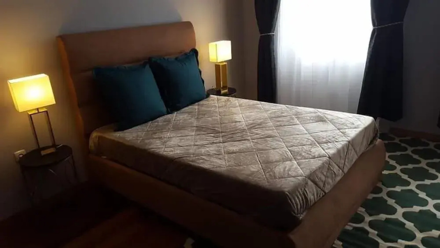 Cool Guesthouse