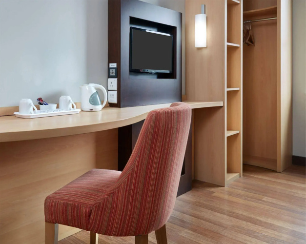 ibis Belfast Queens Quarter