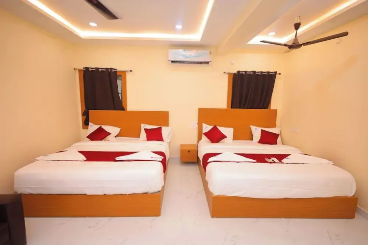 Jay and Jas Hotel
