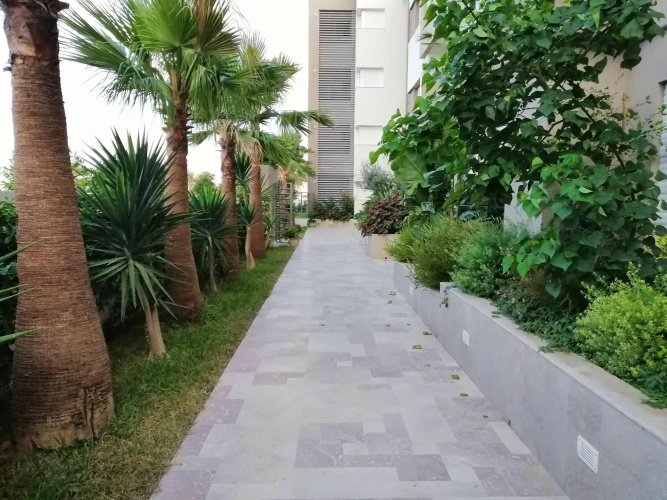 Bright & Stylish 1bd flat in Jardins De Carthage