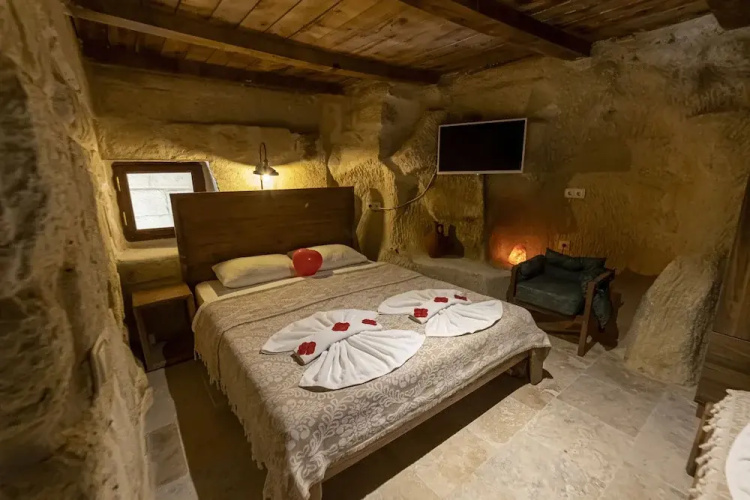 Feris Cave Hotel