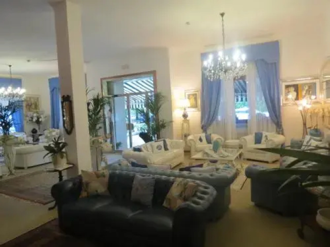 Hotel Tirreno