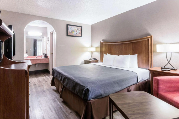 Econo Lodge Gainesville Downtown Area