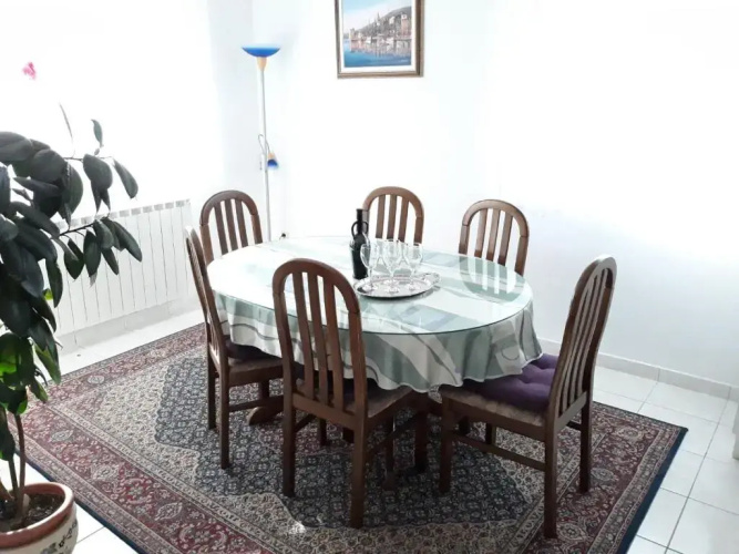 Apartments Vesna - 40m from beach