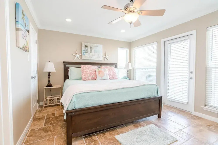Seaside Treasure - 2 Br Apts