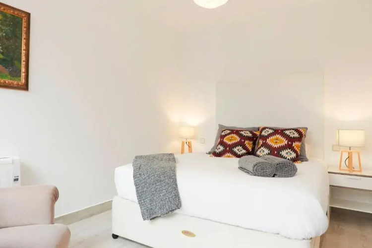 LEEWAYS APARTMENT in VELÁZQUEZ