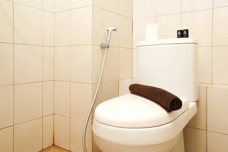 Comfortable And Minimalist Studio At Riverview Jababeka Apartment