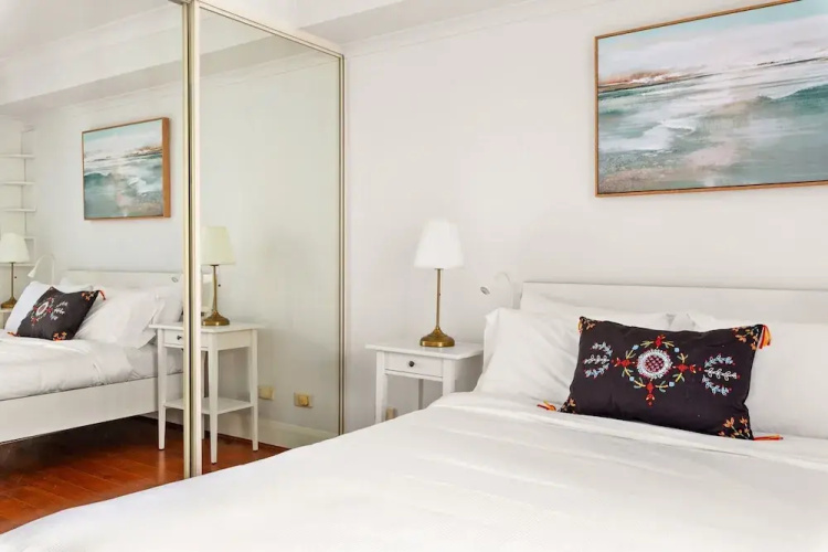 Green Views & Great Location: Inner-city 1-bed