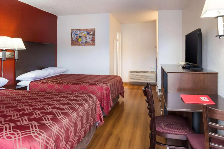 Bend Inn & Suites