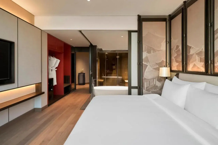 Dusit Le Palais Tu Hoa Hanoi