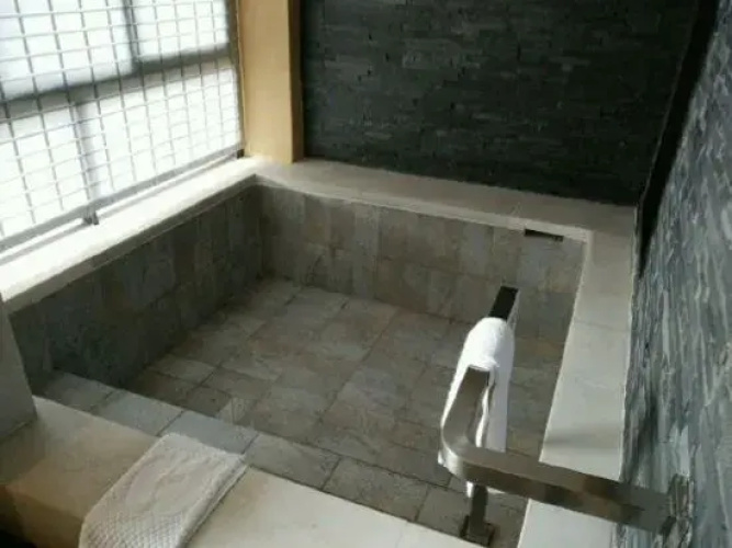 Jinfang Hot Spring Banshan Hotel