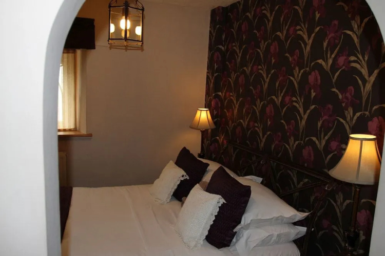 Salty Monk Hotel