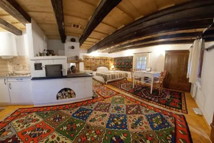 Casa Povestilor