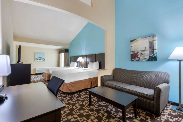 Standard Quadruple room